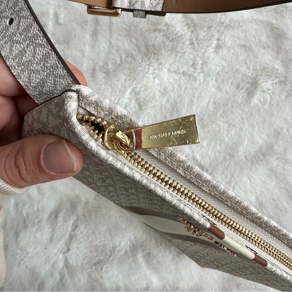 Michael Kors Logo Belt Bag Size S/M - Picture 10 of 11